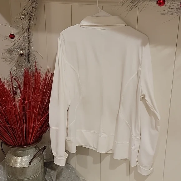 White activewear jacket - Picture 6 of 6